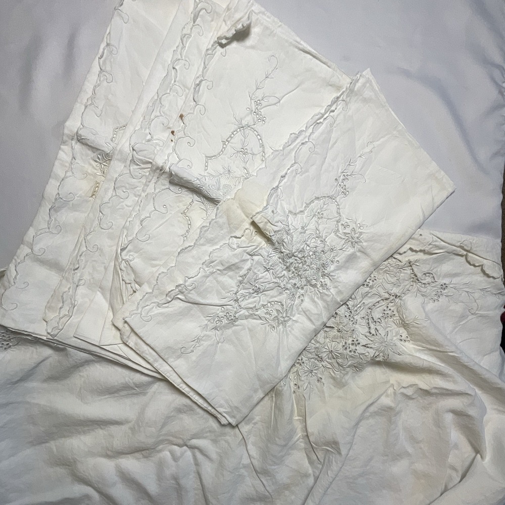 Italian Linen Sheet and Pillowcases Cutout Embroidery 80x95 Flat Sheet Vtg